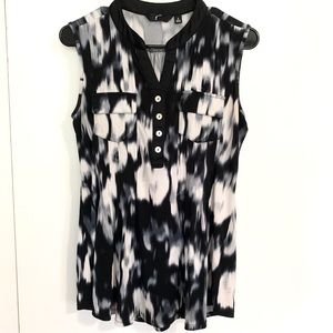 GNW Blouse Sleeveless Button Up Top